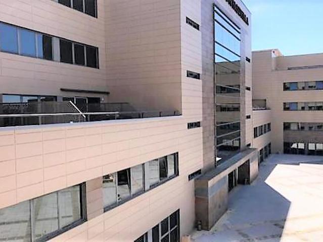 Oficina en venta en Sevilla, CMNO DOCTOR GONZALEZ CARABALLO, 1, 41020