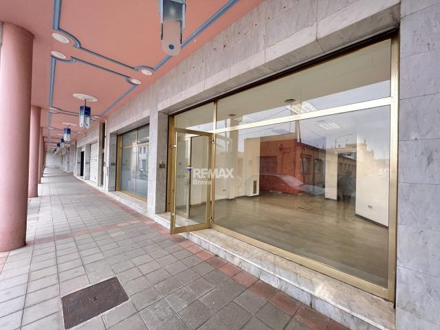 Oficina en venta, la Bisbal d'Empordà, Girona