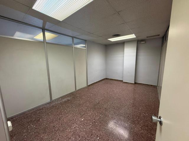 Oficina en Venta por €188,000 Espacio Perfecto para Tu Negocio