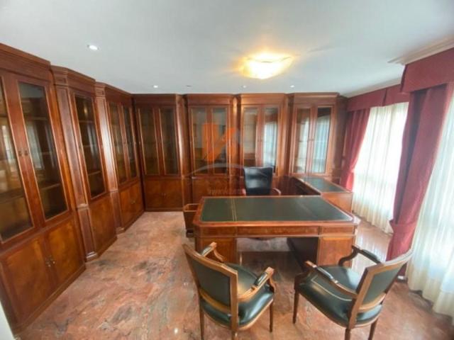 Oficina en venta Santiago de Compostela