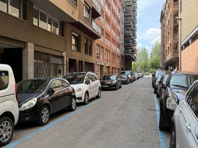 Oficina, Girona