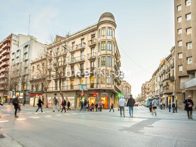 Oficina, Girona