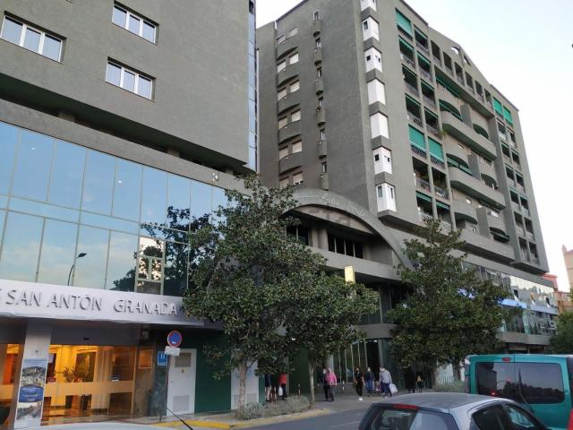 Oficina, Granada