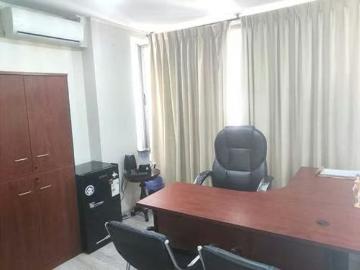 Oficina HUERFANOS 863 | 5 Espacios por CLP 200000.00 en Santiago