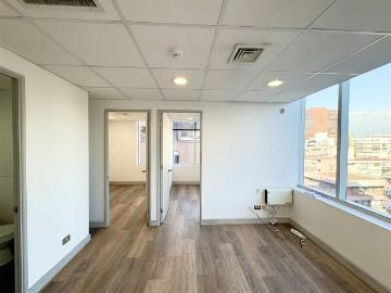 OFICINA Holanda / Vitacura | 2 Espacios por CLF 16.00 en Providencia