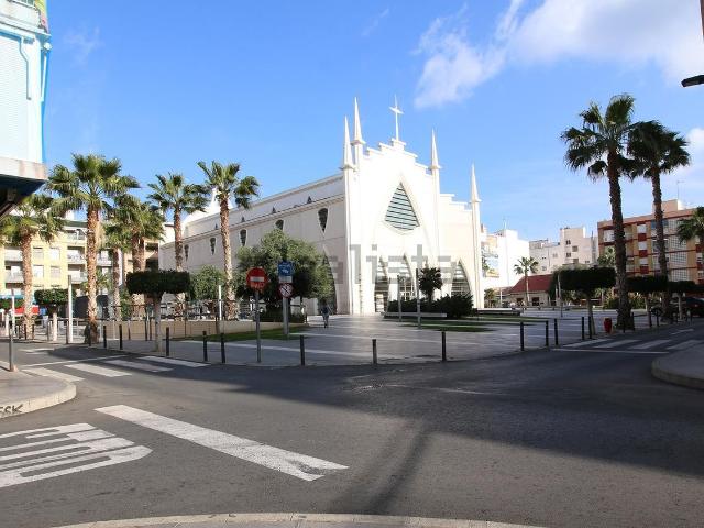 Oficina, Las Piscinas Naturales, Torrevieja