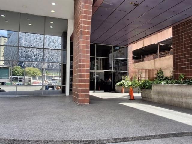 OFICINA LOS CORTIJOS 69 M2, 3 CUBICULOS Y 1 BAÑO