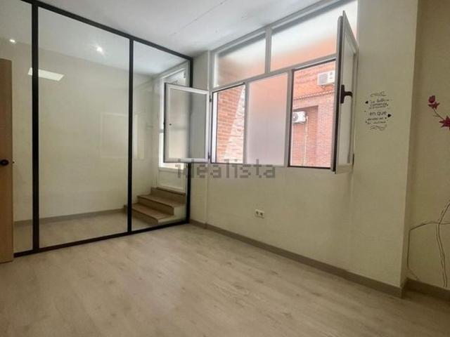 Oficina, Los Pajaritos, Granada