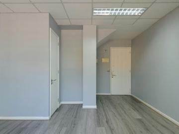 OFICINA Pedro de Valdivia / Diagonal Oriente | 1 Espacios por CLP 390000.00 en Providencia