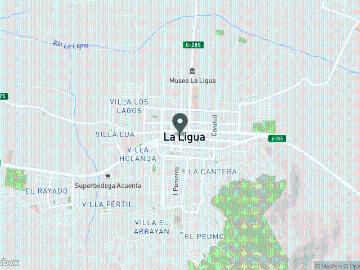 Oficina / planta profesional frente a Plaza de Armas de La Ligua, con 5 privados, recepción y estacionamiento