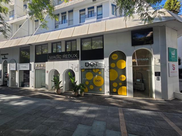 Oficina, Playa de la Fontanilla, Marbella