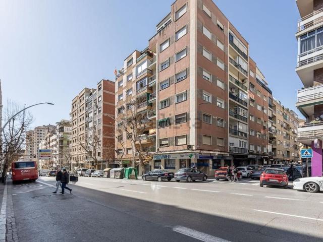 Oficina, Plaza de Toros, Granada
