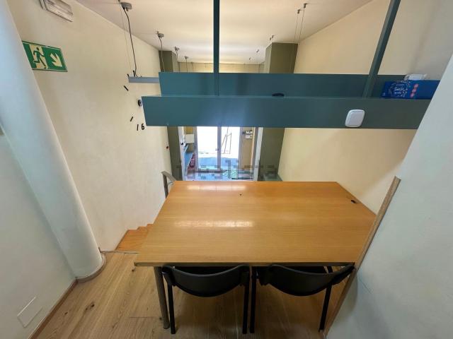Oficina, Reus