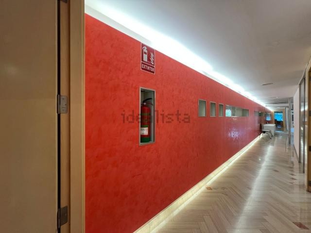 Oficina, Reus