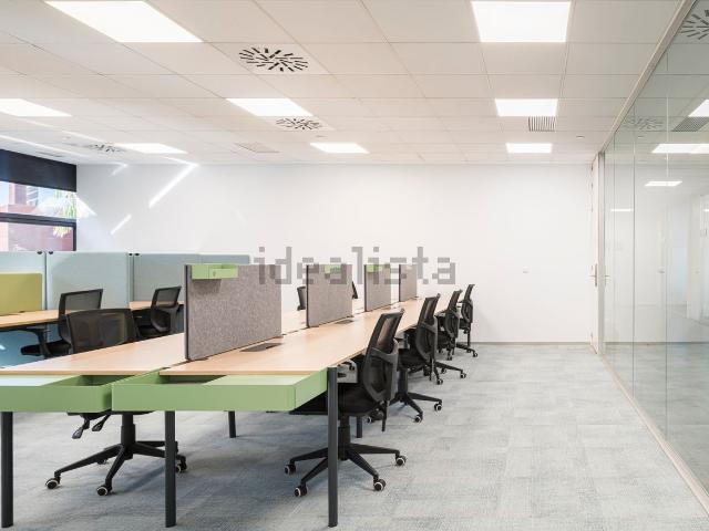 Oficina, Tablada, Sevilla