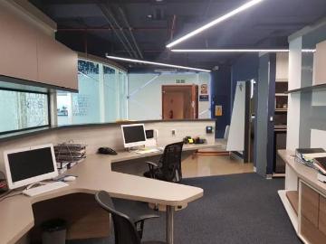 OFICINA 100%IMPLEMENTADA 2 ESTACS+DEPOSITO 91M2 LIMITE SAN ISIDRO US$1,500