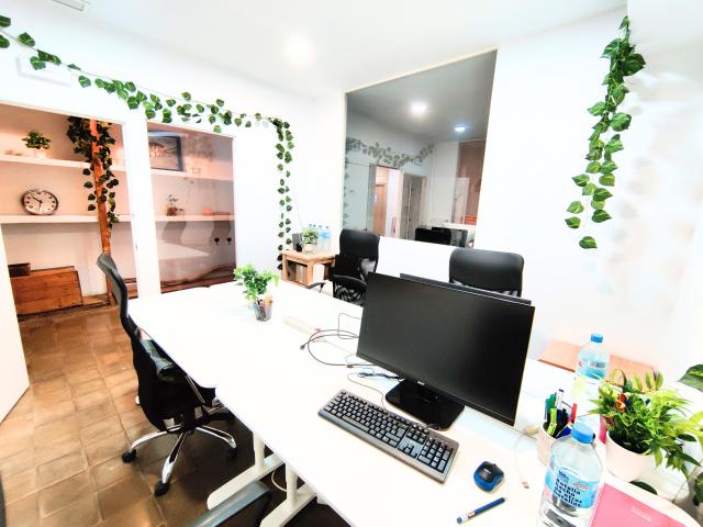 Oficina 4 personas en CREC Coworking Gracia