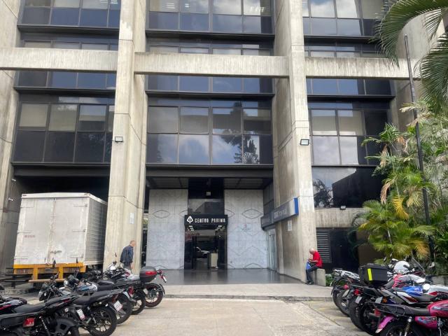 OFICINA 90 mts CENTRO PARIMA EN ALQUILER
