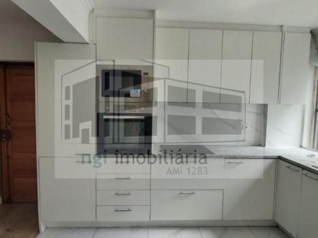 Oficinas 4 quarto, Lisboa Amadora 2720 DLS101507799