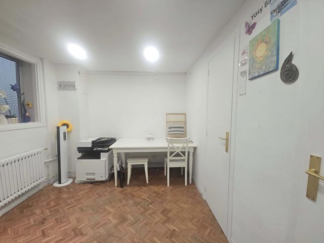 Oficinas 16.00 m2
