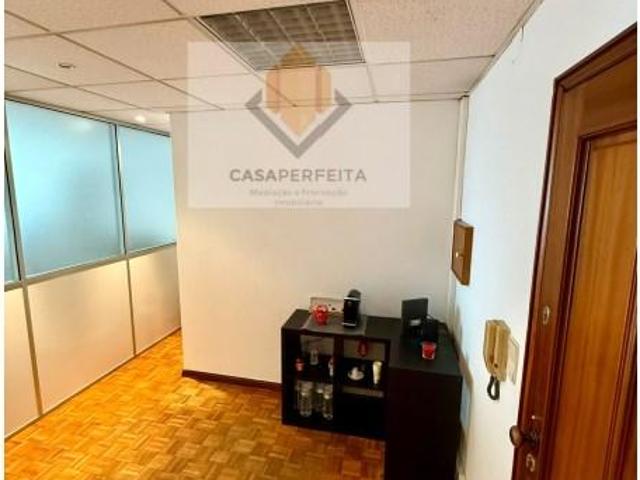 Oficinas Vila Nova de Gaia Vila Nova de Gaia DS103124367