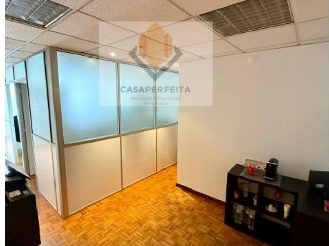 Oficinas Vila Nova de Gaia Vila Nova de Gaia ES103124367