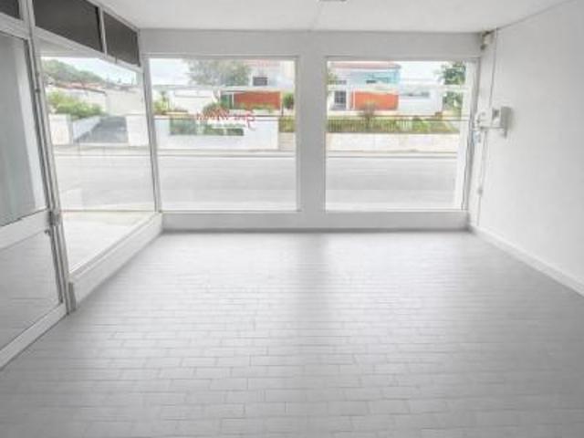 Oficinas Vila Nova de Famalicão Vila Nova de Famalicão DLS98824734