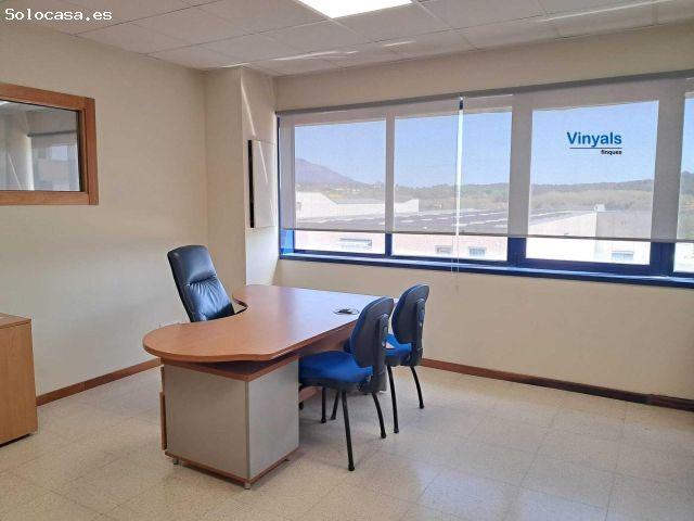 Oficinas y patio!