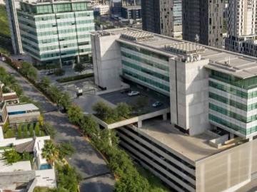 Oficinas acondicionadas en planta baja, valle oriente