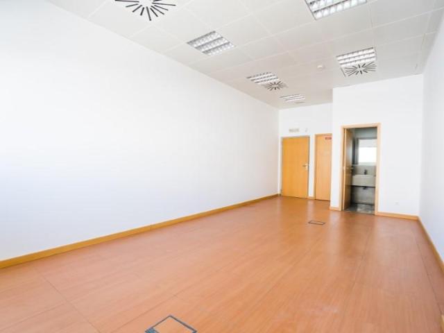 Oficinas Almada Almada ES102320416