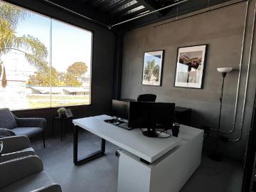 Oficinas Amuebladas en Renta con Vigilancia Residencia Barrio Real