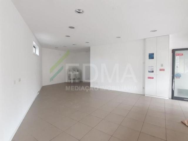Oficinas Braga Vila Nova de Famalicão 4765 DLS98882980