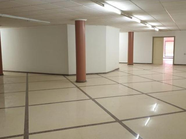 Oficinas en alquiler y venta en Elche, gran superficie