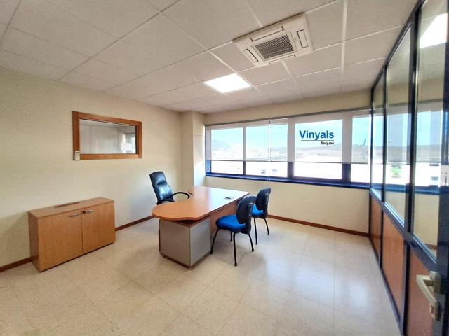 Oficinas equipadas!