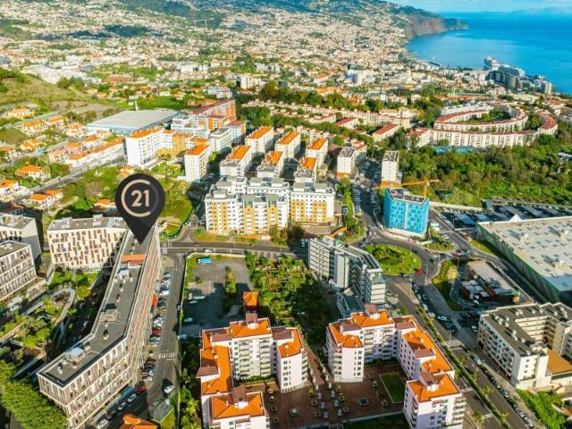 Oficinas Funchal Funchal 9000 087 ES100257497