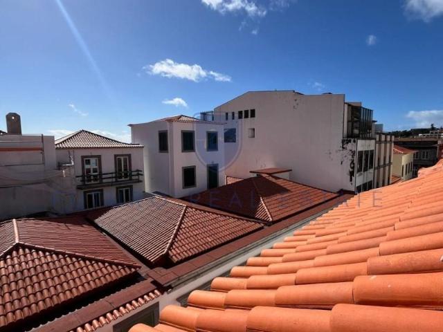 Oficinas Funchal Funchal ES103393525