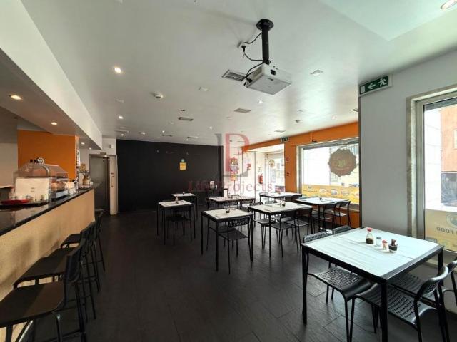 Oficinas Lisboa Amadora 2700 ES102551827