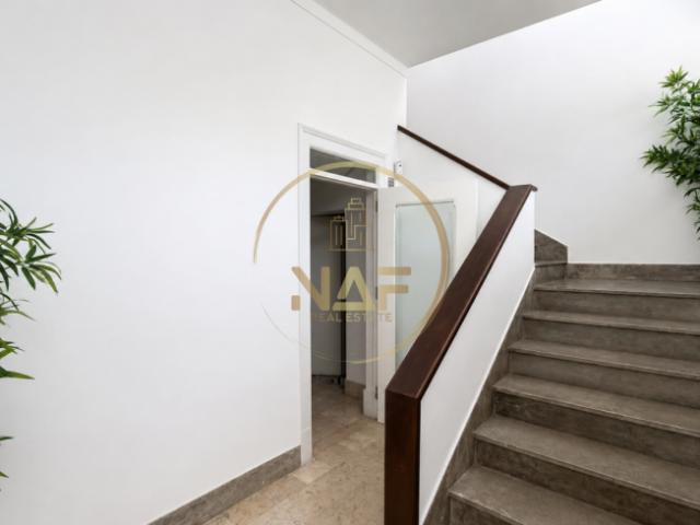 Oficinas Lisboa Loures 2685 ELS102845481