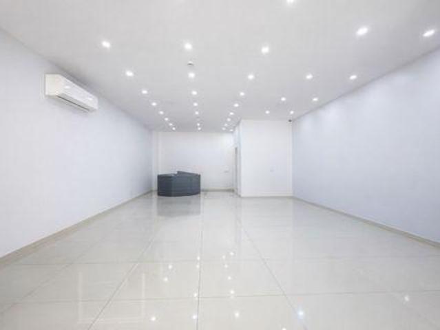 Oficinas Loule Faro DLS101996586