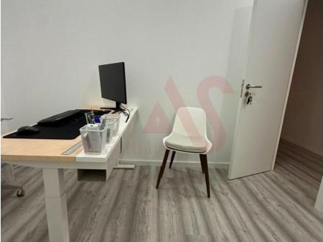 Oficinas Odivelas Odivelas 1675 617 ES103384795