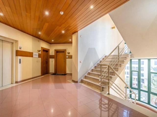 Oficinas Oeiras Oeiras ES99163565