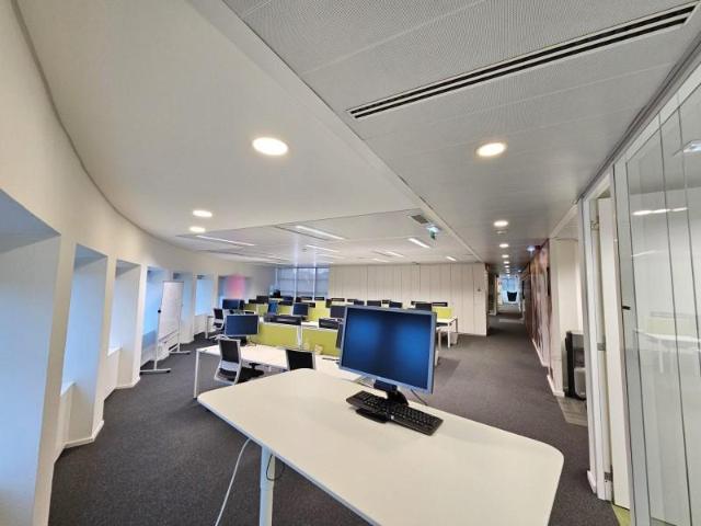 Oficinas Oeiras Oeiras 1495 131 ES87513034
