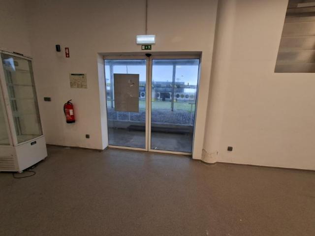 Oficinas Ponta Delgada Ilha de São Miguel DLS101572606