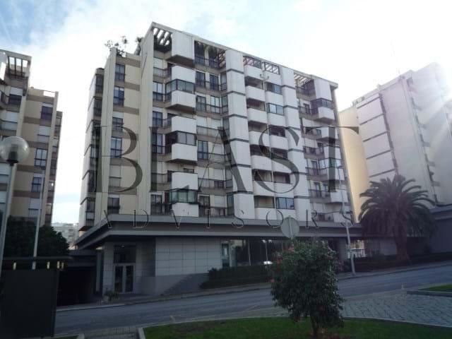 Oficinas Porto Porto DLS83993767