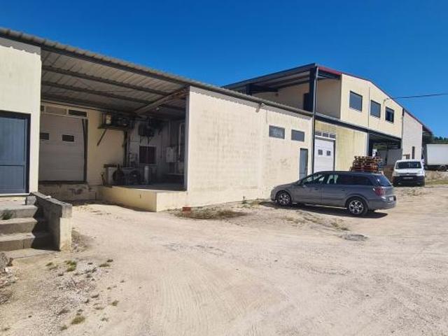 Oficinas Sobral de Monte Agraço Lisboa DS96270206