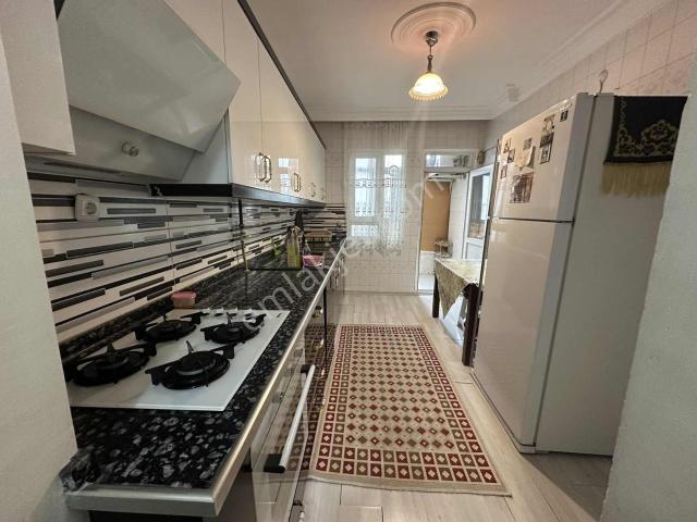 Ofis Ayhan Durağında Satılık 3+1 Bakımlı Daire