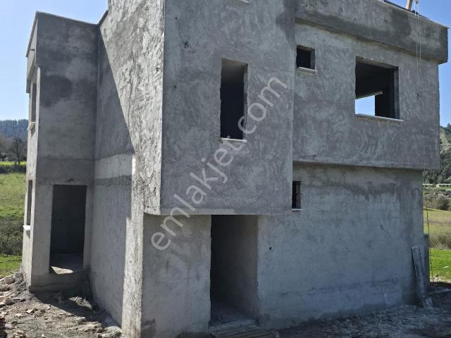 Oflaz Emlaktan Satılık 3+1 Müstakil Daire