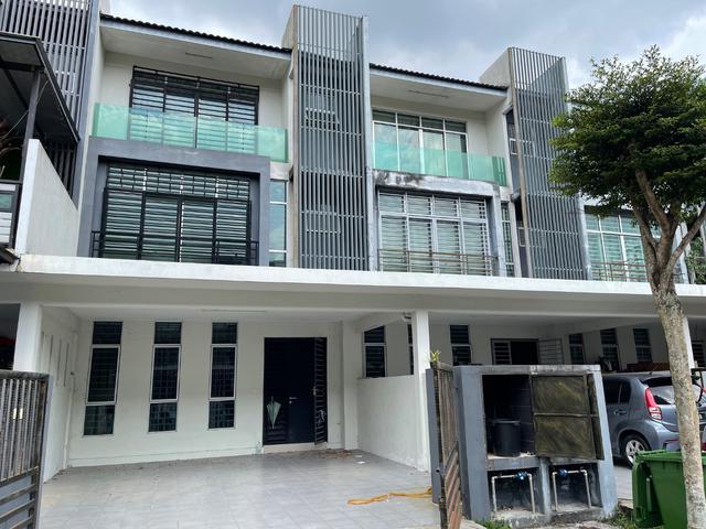 OK 7 ROOMS 3 STY BANGI AVENUE Near KTM Bangi Wonderland KPTM KUIS
