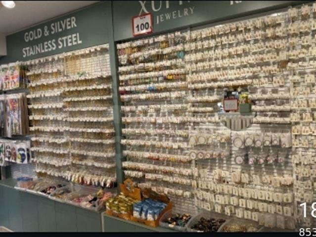 ÇOK HAREKETLİ KONUM DEVREN KİRALIK BUJİTERİ tramvay durağı yanı