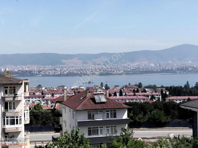 Çok Hoş Eşyalı Deniz Manzaralı 3+1 Daire